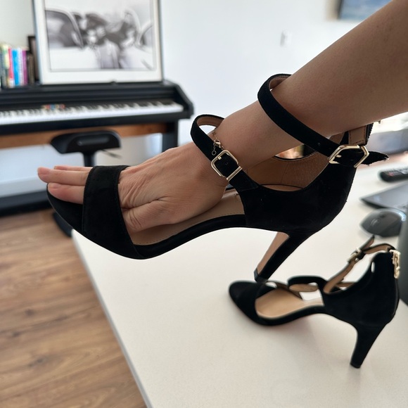 Antonio Melani Open Toe Suede Heels - Picture 5 of 6